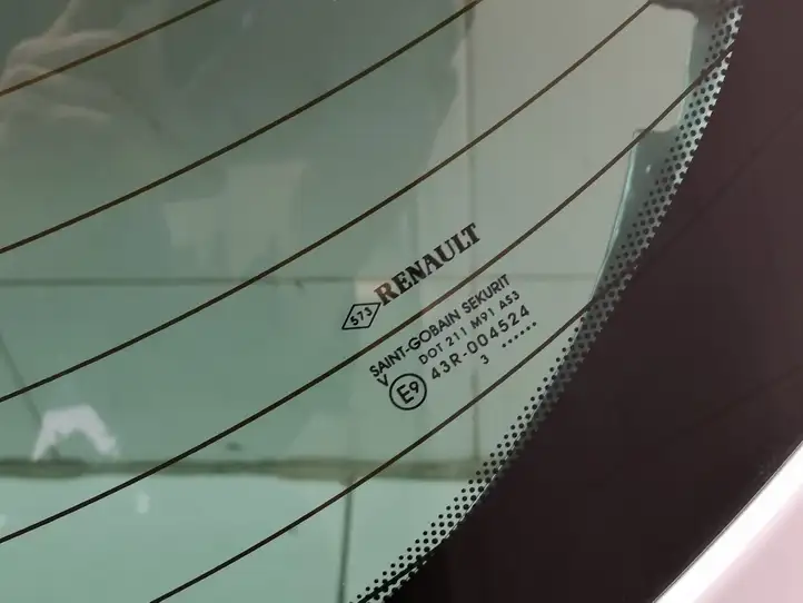 Renault Megane III (2009 - 2016) Крышка багажника — фото 3