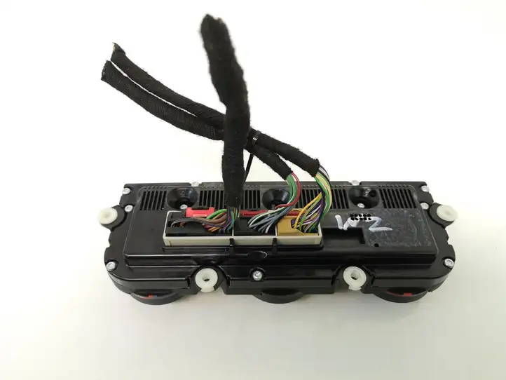 Skoda Octavia Mk2 (1Z) (2004 - 2013)   Блок управления кондиционера воздуха / климата/ печки (в салоне)