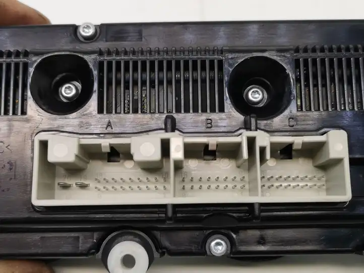 Skoda Octavia Mk2 (1Z) (2004 - 2013)   Блок управления кондиционера воздуха / климата/ печки (в салоне)