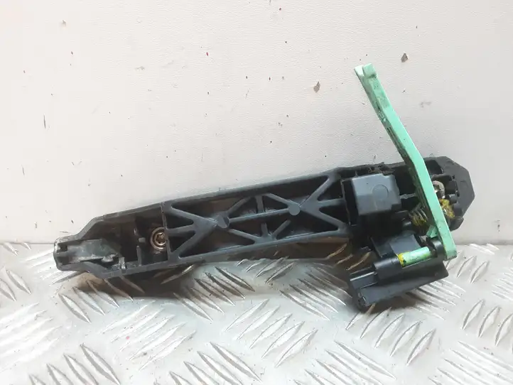Toyota Corolla Verso E121 (2001 - 2004) Наружная ручка двери — фото 2
