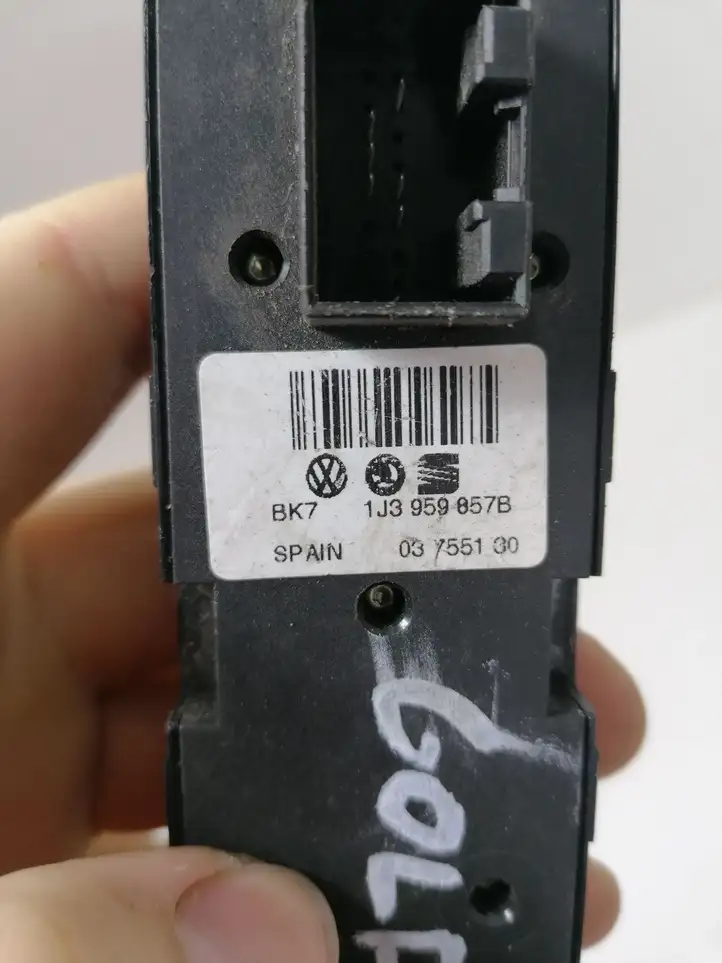 Volkswagen PASSAT B5.5 (2001 - 2005) 1J3959857B Блок кнопок стеклоподъемников — фото 2