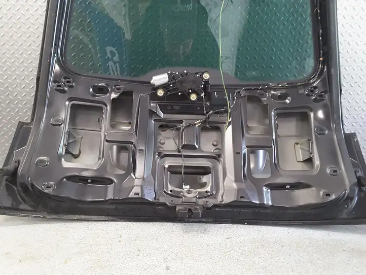 Ford Focus C-MAX (2003 - 2010) Крышка багажника — фото 7