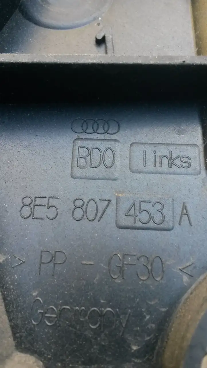 Audi A4 S4 B7 8E 8H (2004 - 2009) 8E5807453A Кронштейн заднего бампера — фото 2