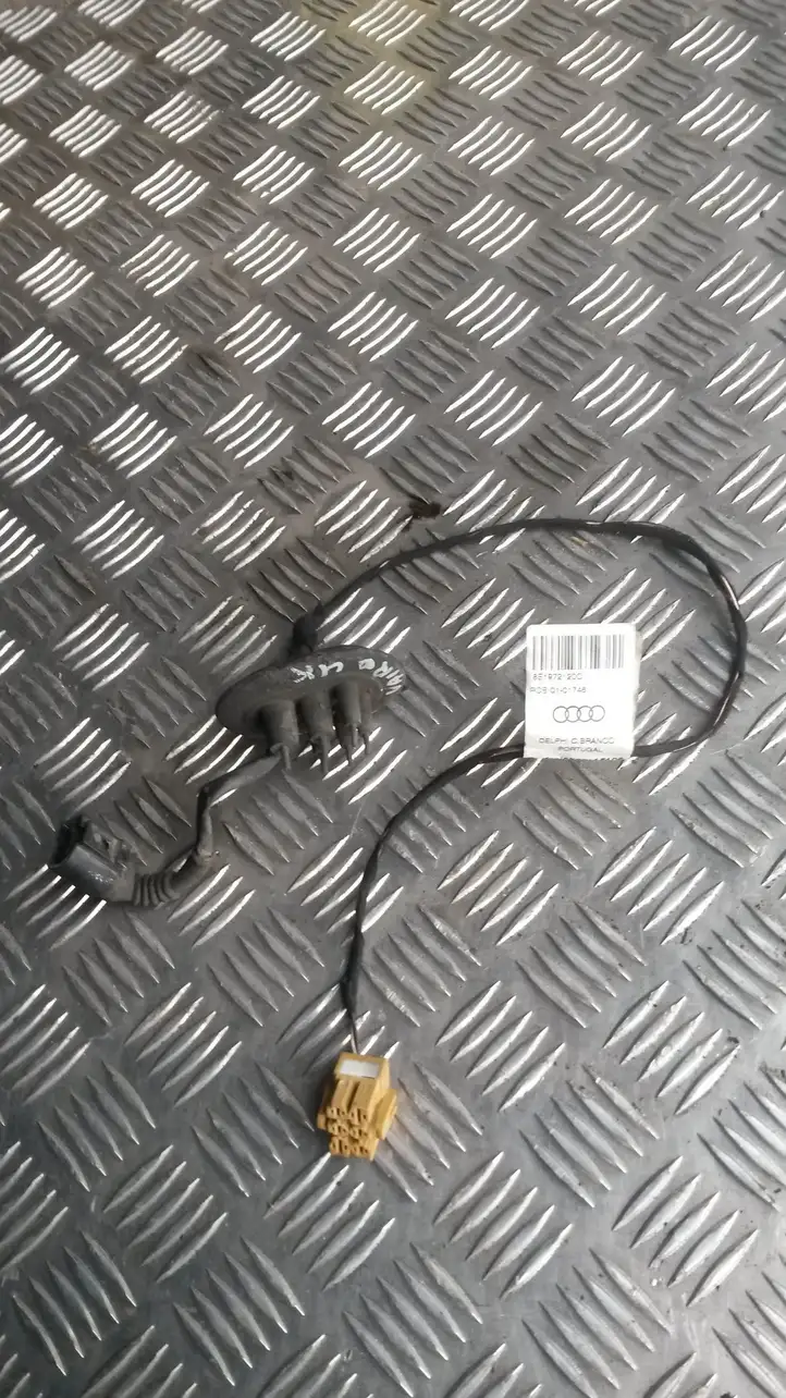 Audi A4 S4 B7 8E 8H (2004 - 2009) 8E1972120C Прочая электропроводка — фото 1