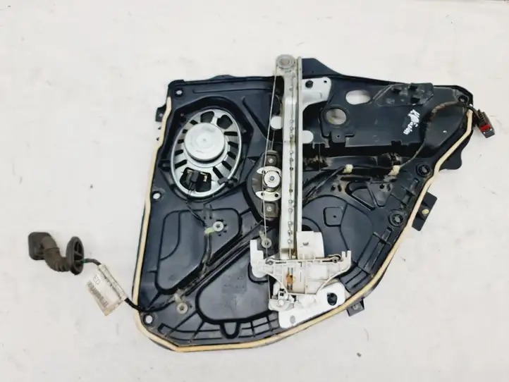 Ford Fusion (2006 - 2012) Механический стеклоподъемник задней двери — фото 2