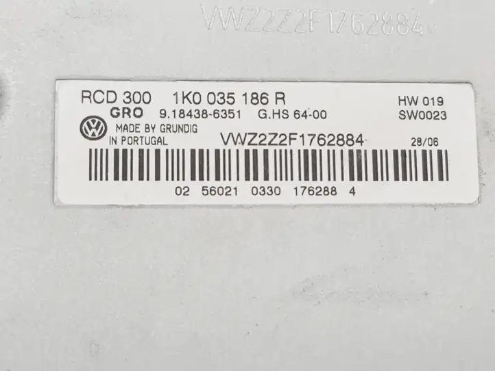 Volkswagen PASSAT B6 (2005 - 2010) 1K0035186R Магнитола / мультимедийная система — фото 4