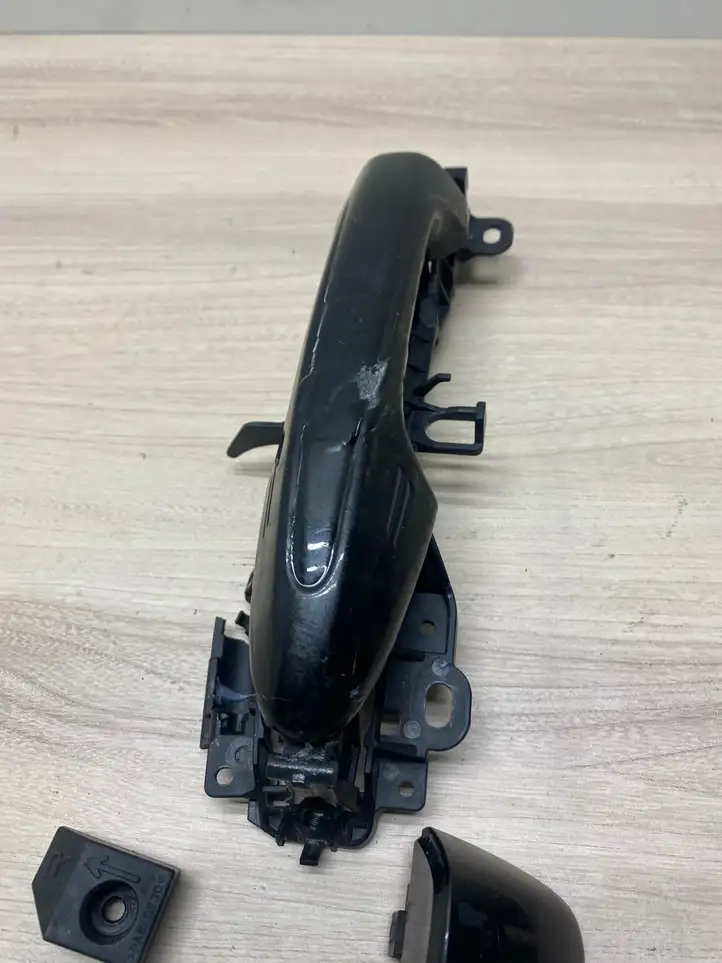 Toyota RAV 4 (XA40) (2012 - 2018) Накладка ручки двери — фото 1