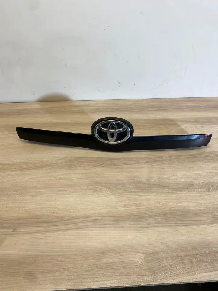 Toyota Verso (2009 - 2012) 768110f060 Обшивка багажника — фото 1