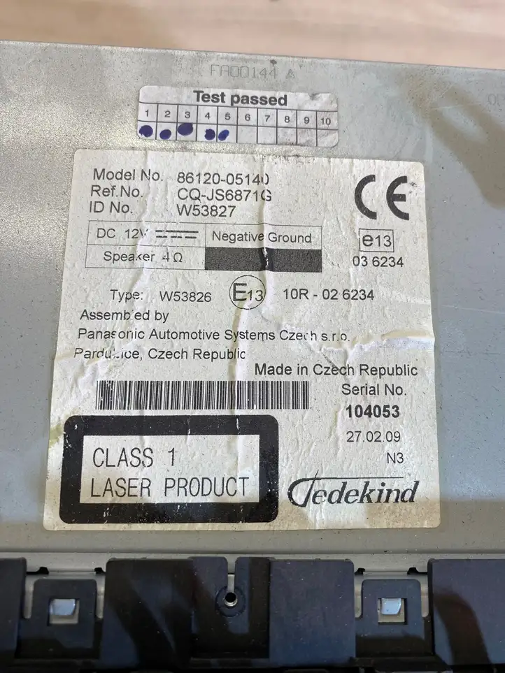 Toyota Avensis T270 (2009 - 2012) 10R026234 Магнитола / мультимедийная система — фото 2