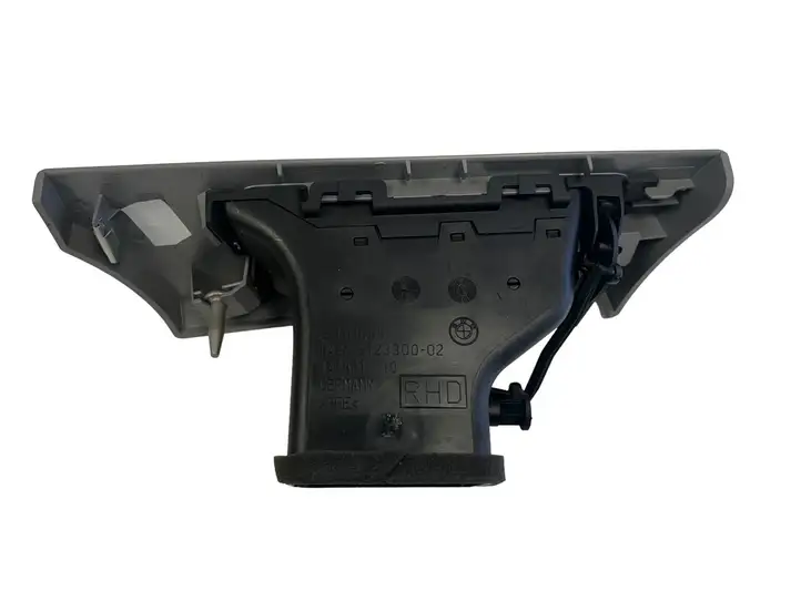 BMW 3 E90 E91 (2005 - 2012) 9123300 Боковой воздушный дефлектор — фото 7