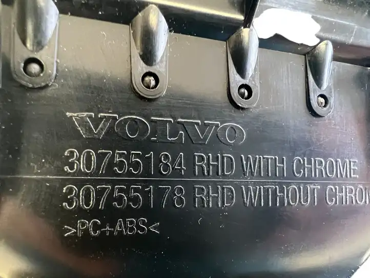 Volvo V70 (2007 - 2013) 30755184 Боковой воздушный дефлектор — фото 6