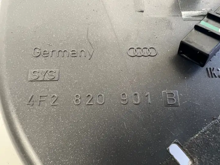 Audi A6 S6 C6 4F (2008 - 2011) 4F2820901B Боковой воздушный дефлектор — фото 2
