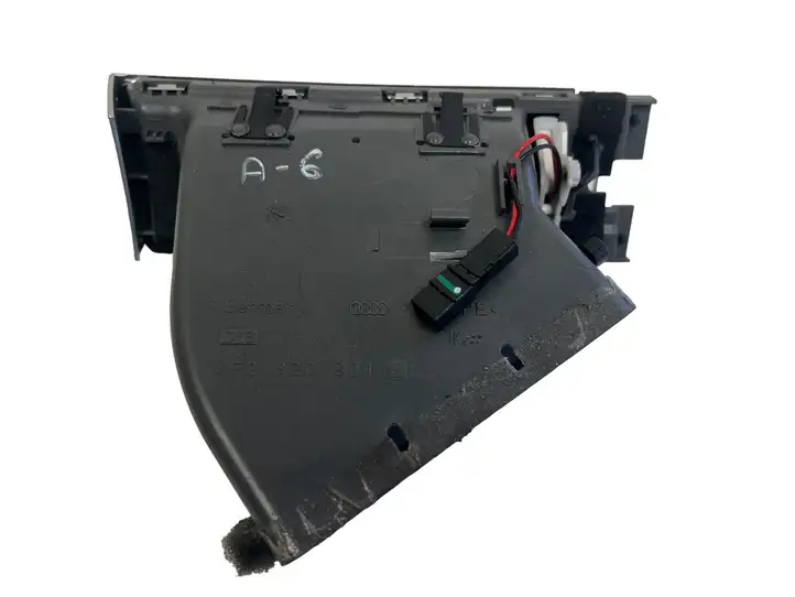 Audi A6 S6 C6 4F (2008 - 2011) 4F2820901B Боковой воздушный дефлектор — фото 4