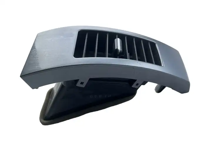 Mitsubishi Outlander (2007 - 2012) 8030A013ZZ Центральный воздушный дефлектор — фото 4