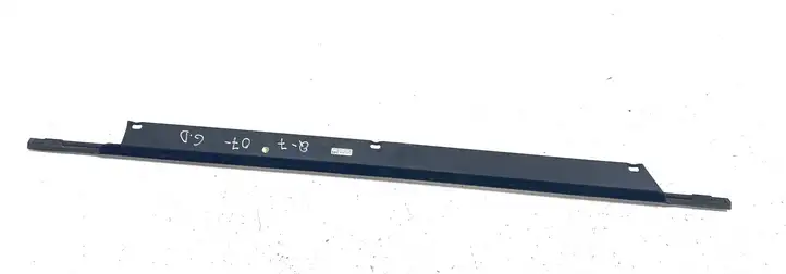 Audi Q7 4L (2005 - 2009) 4L08537642ZZ Накладка стекла задней двери — фото 2
