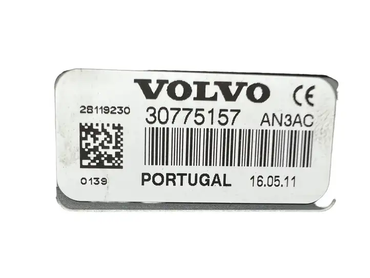 Volvo XC60 (2008 - 2013) 30775157 GPS антенна — фото 2