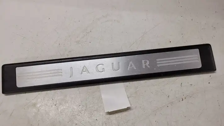 Jaguar XF X250 (2007 - 2015) 8X2313201AF Внутренняя отделка переднего порога — фото 1