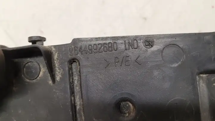 Peugeot Partner (2002 - 2008) Дефлектор воздуха — фото 2