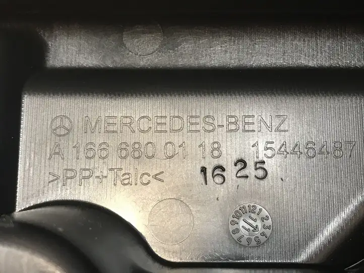 Mercedes-Benz GL X166 (2013 - 2019) A1666800118 Прочие детали салона — фото 6