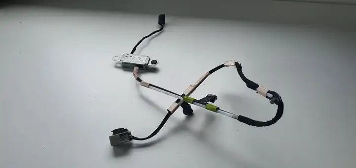 Mazda 3 II (2013 - 2017) GPS антенна — фото 4