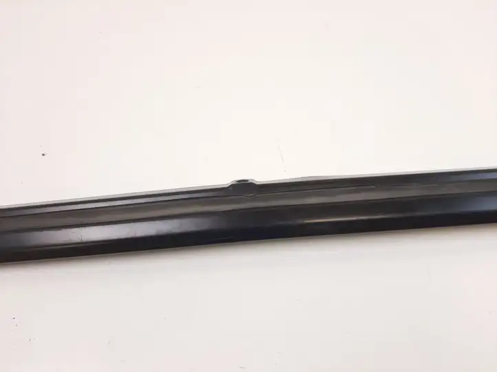 Porsche Panamera (970) (2009 - 2013) 97053715601 Накладка стекла передней двери — фото 3