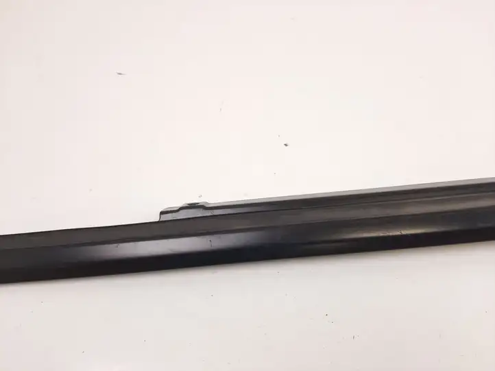 Porsche Panamera (970) (2009 - 2013) 97053715601 Накладка стекла передней двери — фото 4
