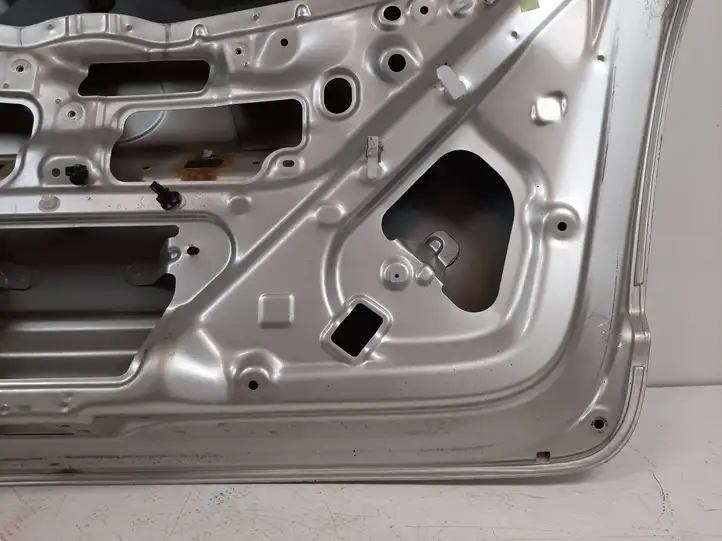Toyota Corolla Verso AR10 (2004 - 2009) Крышка багажника — фото 10