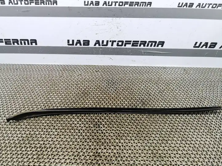 Seat Ibiza IV (6J,6P) (2008 - 2017) 6J0854319 Накладка стекла передней двери — фото 5