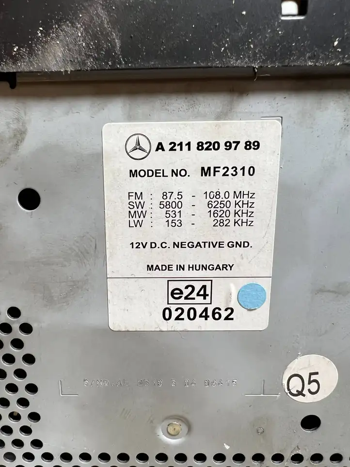 Mercedes-Benz E W211 (2002 - 2009) A2118209789 Магнитола / мультимедийная система — фото 2