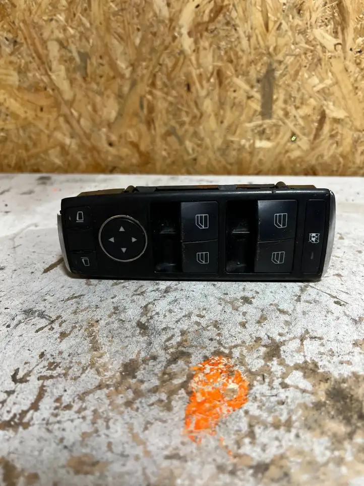 Mercedes-Benz E W212 (2009 - 2016) A2129056000 Блок кнопок стеклоподъемников — фото 1