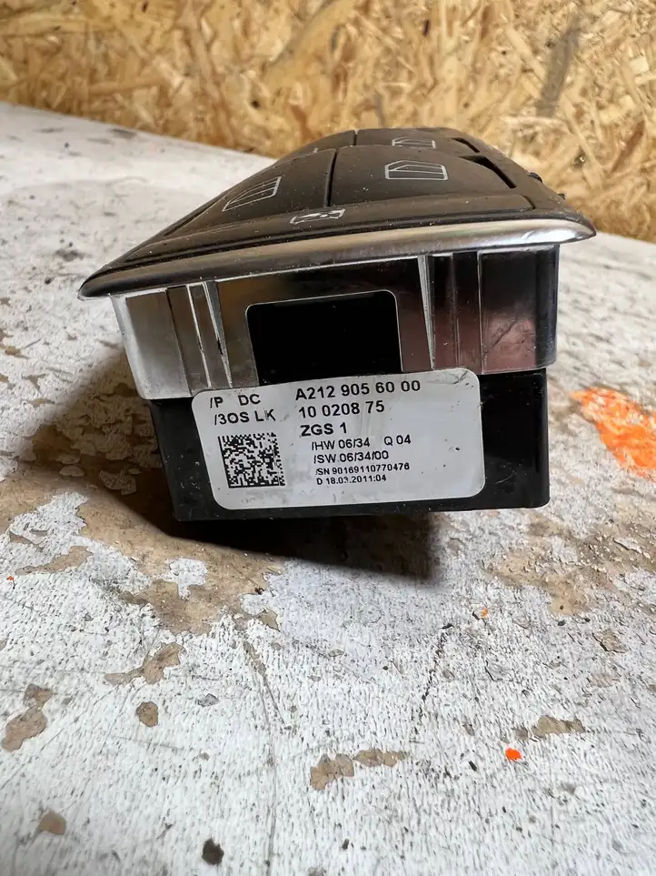 Mercedes-Benz E W212 (2009 - 2016) A2129056000 Блок кнопок стеклоподъемников — фото 2