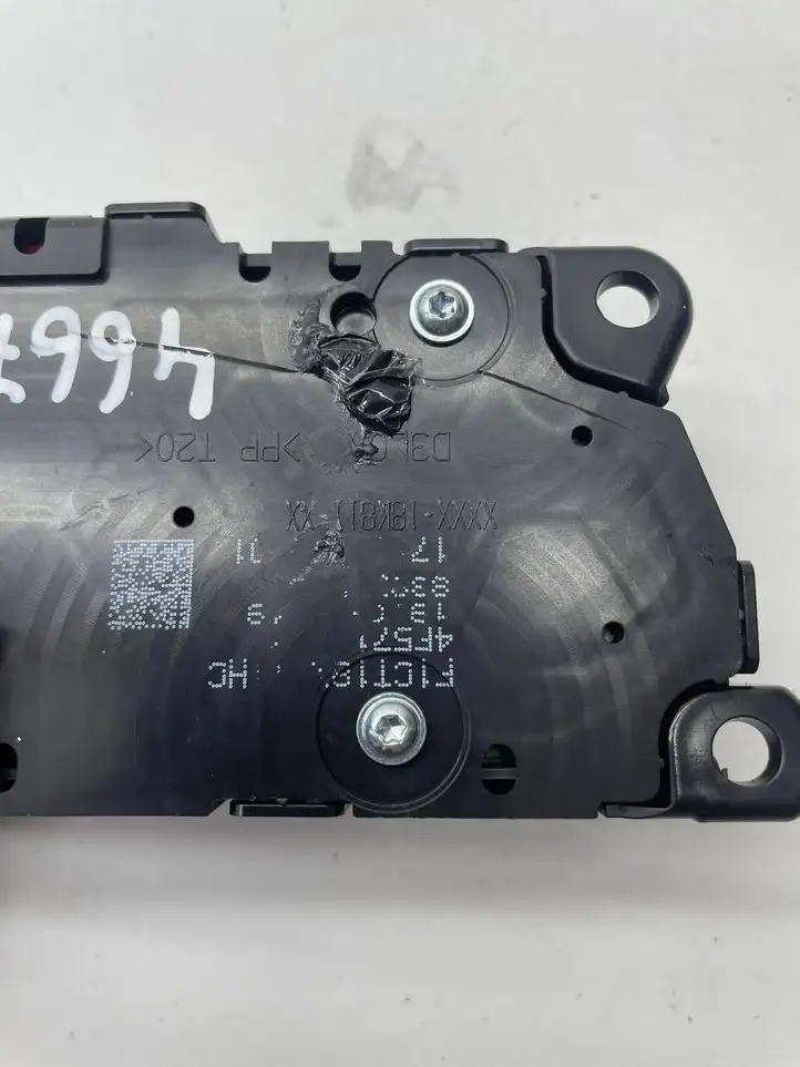 Ford Focus (2015 - 2019) F1ET18K811HC Контроллер мультимедийной системы — фото 3