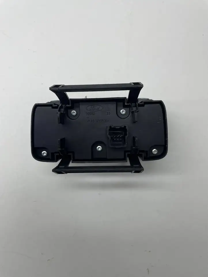 Ford Focus Grand C-MAX (2010 - 2019) 10099411 Включатель фонарей — фото 3