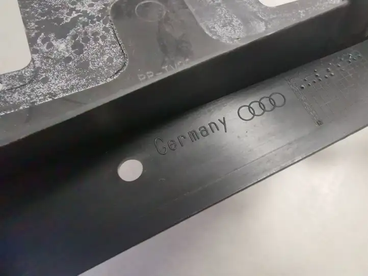 Audi A6 S6 C6 4F (2004 - 2008) 4F0121283G Дефлектор воздуха — фото 3