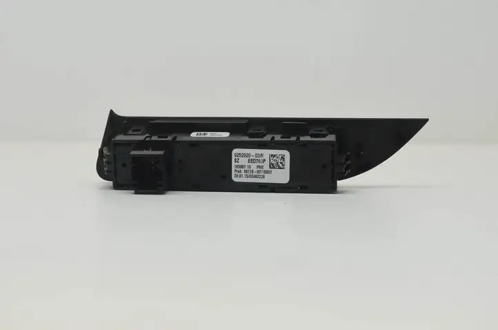 BMW 3 F30 F35 F31 (2012 - 2018) 9252920 Кнопка фаркопа в багажнике — фото 12