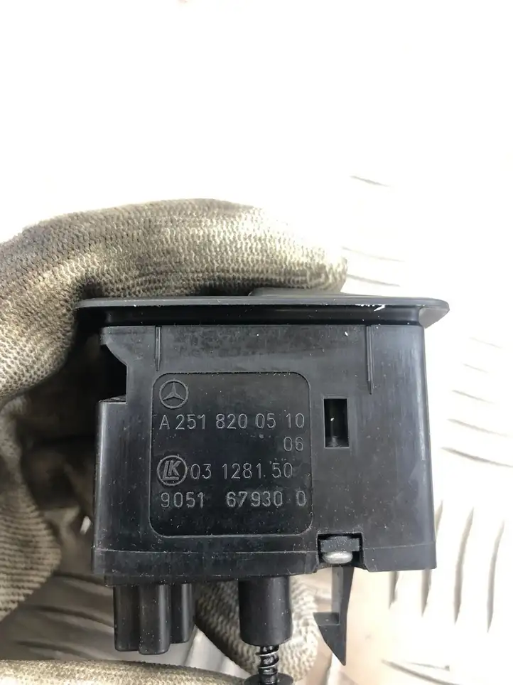 Mercedes-Benz R W251 (2005 - 2013) A2518200510 Блок кнопок стеклоподъемников — фото 3