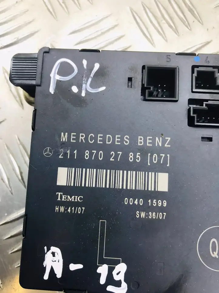 Mercedes-Benz E W211 (2002 - 2009) 2118702785 Блок управления дверью — фото 3