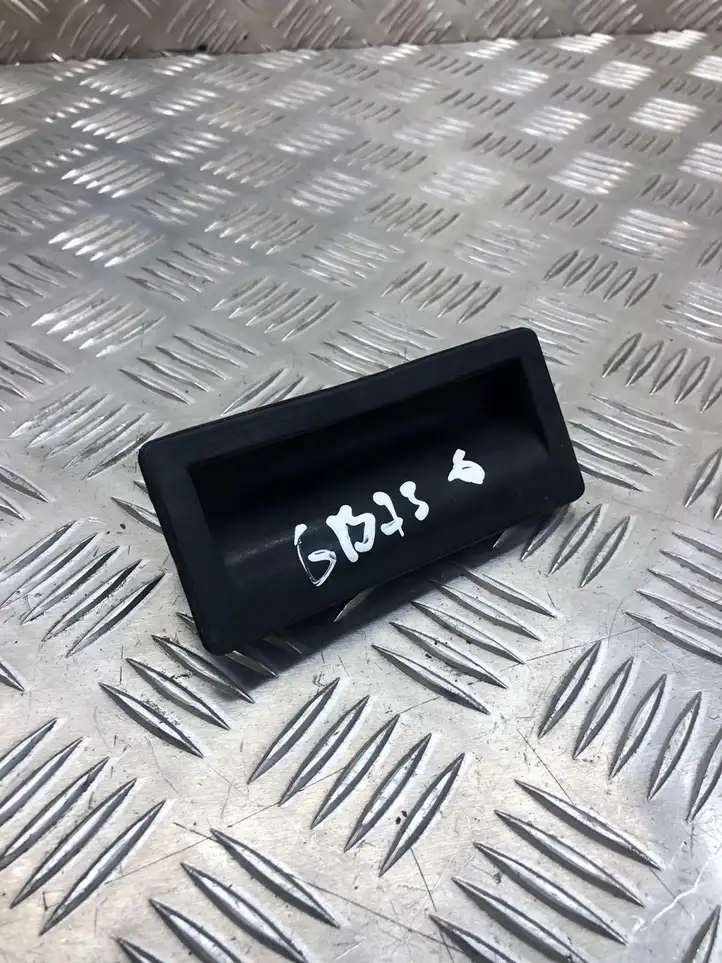 Audi A5 8T 8F (2007 - 2011) 5N0827566 Кнопка закрытия крышки багажника — фото 1