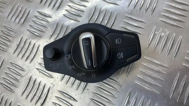Audi A5 8T 8F (2007 - 2011) 8K0941531G Включатель фонарей — фото 1