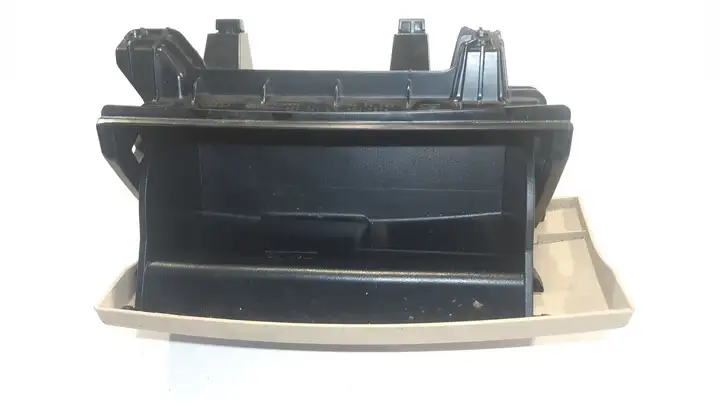Audi A7 S7 4G (2010 - 2014) 8K0882601B Вещевой ящик — фото 3