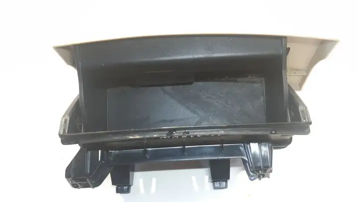 Audi A7 S7 4G (2010 - 2014) 8K0882602B Вещевой ящик — фото 5