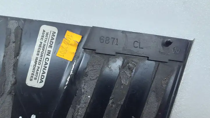 Jeep Grand Cherokee (2010 - 2021) 6871CL Накладка стекла задней двери — фото 3