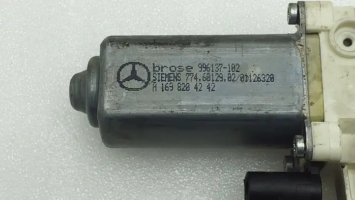 Mercedes-Benz B-class W245 (2005 - 2008) A1698204242 Стеклоподъемник задней двери — фото 3