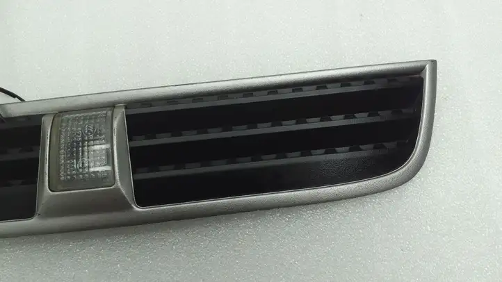 Opel Antara (2011 - 2017) 22737872 Решетка в крыле — фото 3