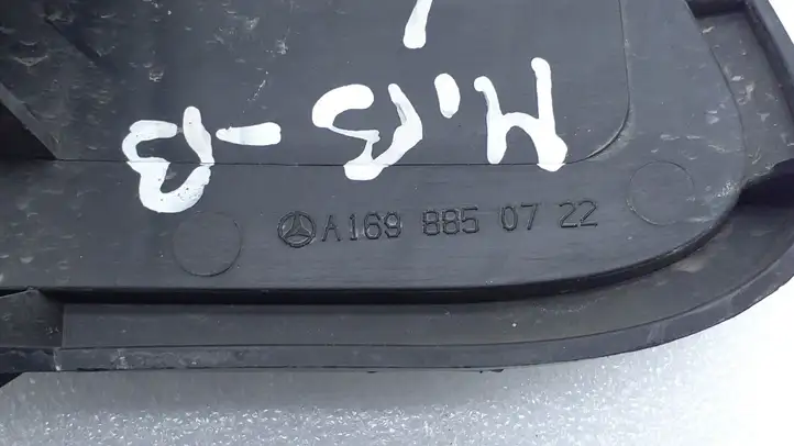 Mercedes-Benz B-class W245 (2005 - 2008) A1698850722 Решетка противотуманной фары — фото 2