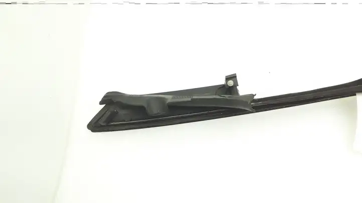 BMW 3 E92 E93 (2005 - 2014) 7119097 Облицовка заднего бокового стекла — фото 3