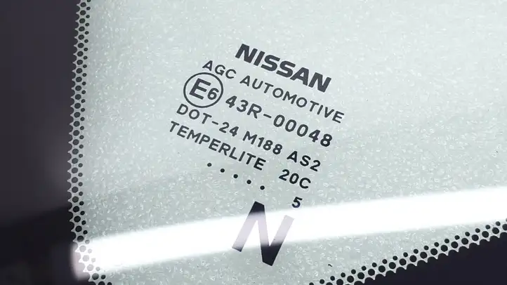 Nissan Pulsar (2014 - 2018) 43R00048 Форточка двери — фото 2