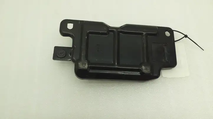 Jeep Grand Cherokee (2010 - 2021) 68263019AB Площадка аккумулятора — фото 4