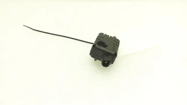 Mini Cooper Countryman R60 (2010 - 2016) 9185474 Усилитель антенны — фото 2