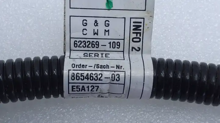 BMW 2 F44 (2019 - ) 8654632 Плюсовой провод аккумулятора — фото 2
